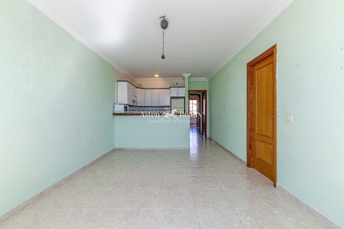 Image No.11-2 Bed Flat for sale