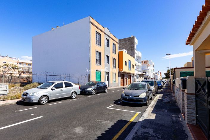 Image No.3-2 Bed Flat for sale