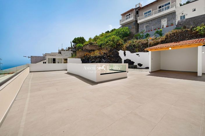 Image No.3-3 Bed House for sale