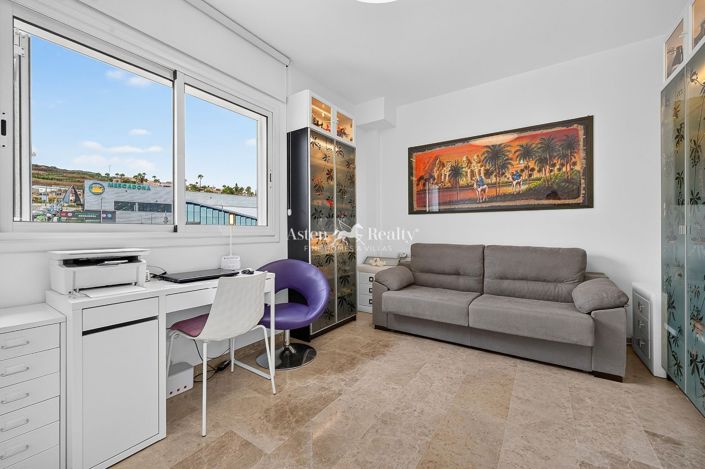 Image No.18-2 Bed House for sale