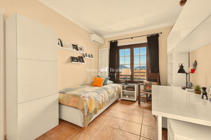 Image No.11-1 Bed Apartment for sale