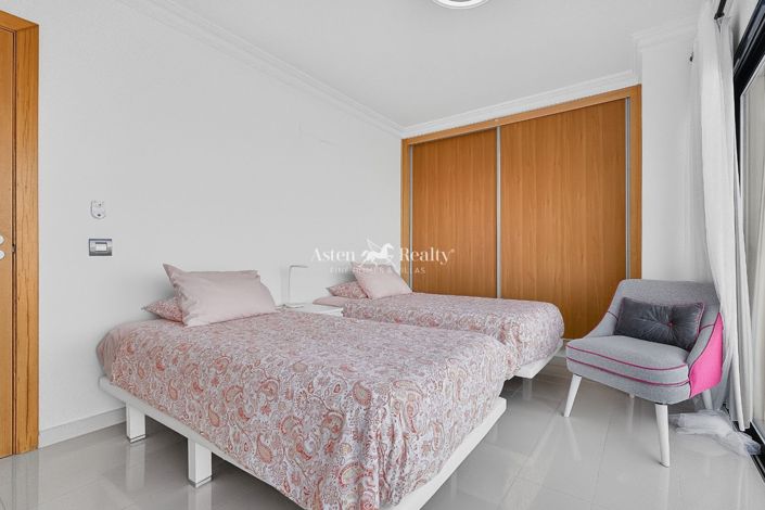 Image No.32-3 Bed Villa for sale