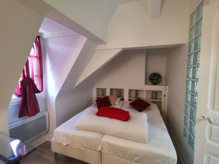 Image No.9-2 Bed House for sale