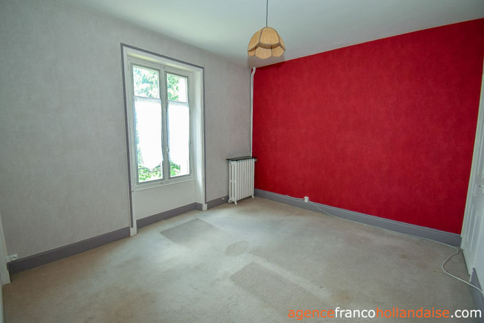 Image No.11-5 Bed House for sale