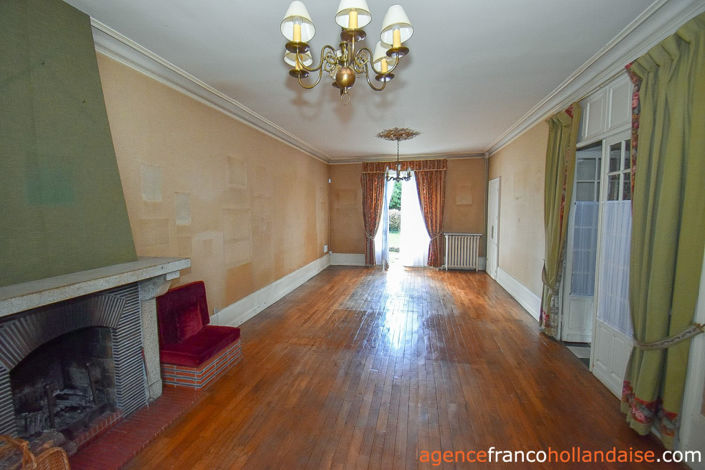 Image No.6-5 Bed House for sale