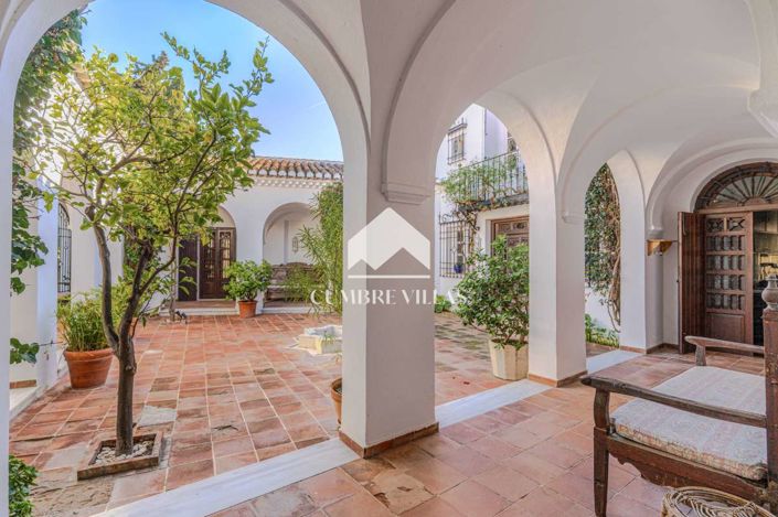 Image No.34-10 Bed Villa for sale