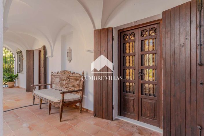 Image No.45-10 Bed Villa for sale