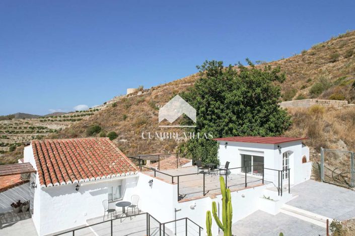 Image No.46-8 Bed Country House for sale