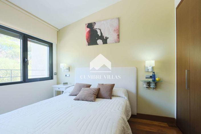 Image No.23-3 Bed Townhouse for sale
