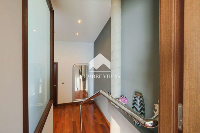 Image No.27-3 Bed Townhouse for sale
