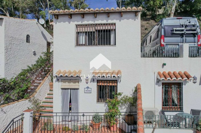 Image No.4-3 Bed Villa for sale