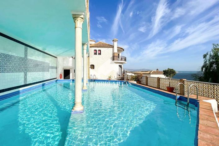 Image No.52-3 Bed Villa for sale