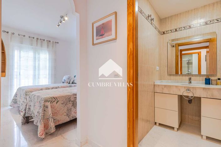 Image No.33-3 Bed Apartment for sale