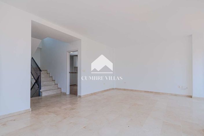 Image No.11-4 Bed Villa for sale