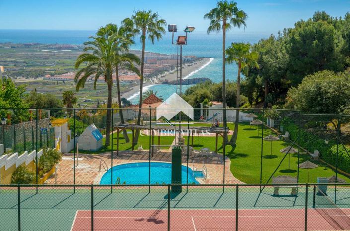 Image No.17-4 Bed Villa for sale