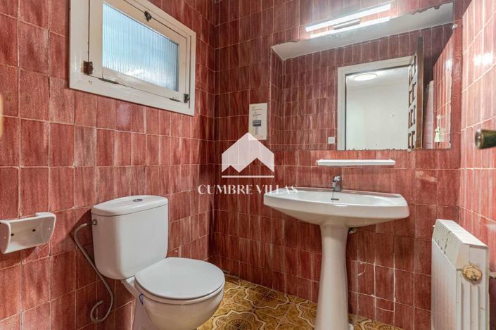 Image No.18-5 Bed Villa for sale