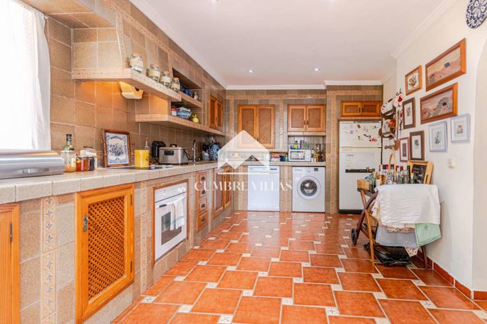 Image No.21-6 Bed Villa for sale