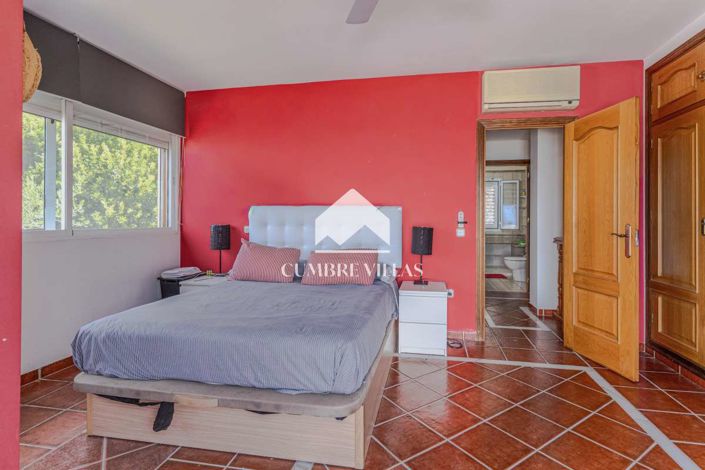 Image No.53-6 Bed Villa for sale