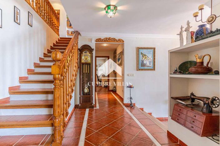 Image No.8-6 Bed Villa for sale