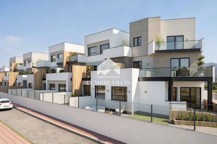 Image No.20-4 Bed Townhouse for sale