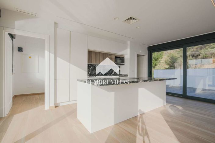 Image No.14-3 Bed Villa for sale