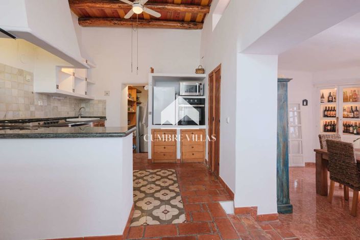 Image No.14-3 Bed Townhouse for sale