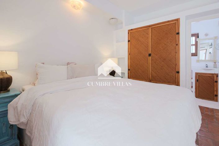 Image No.23-3 Bed Townhouse for sale