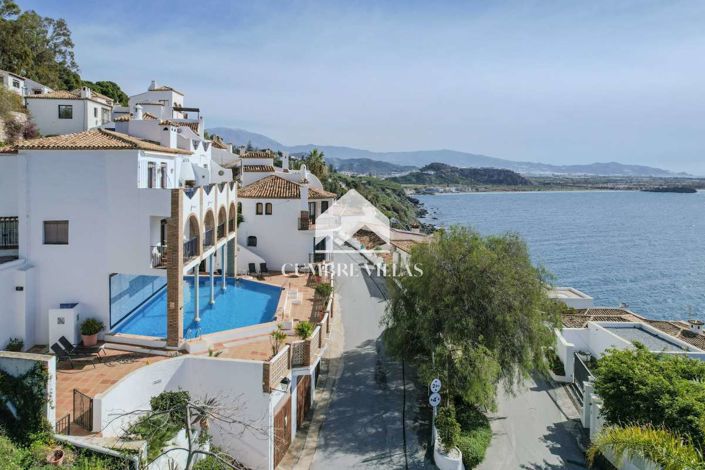 Image No.49-3 Bed Villa for sale