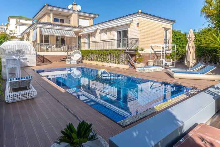 Image No.3-5 Bed Villa for sale