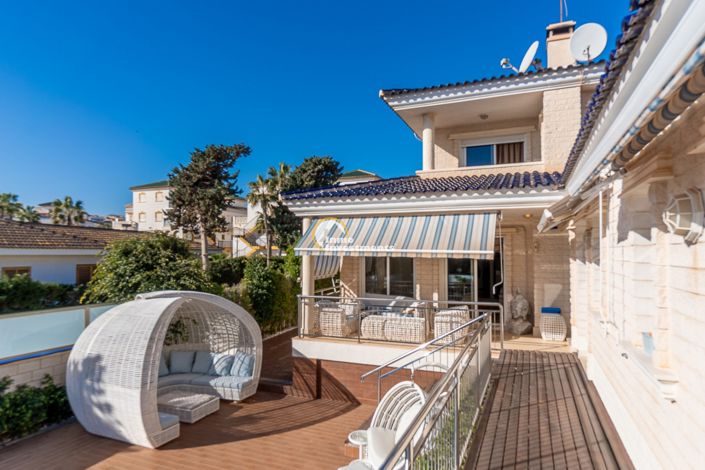 Image No.50-5 Bed Villa for sale