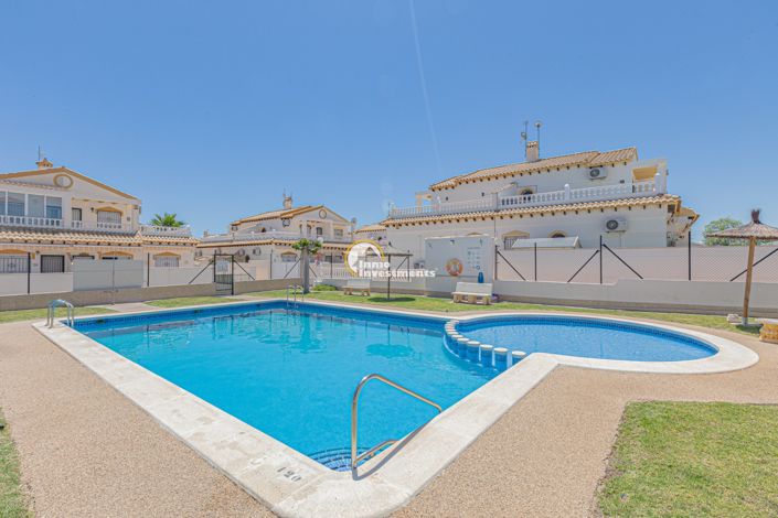 Image No.4-3 Bed Townhouse for sale