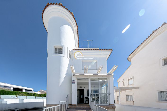 Image No.2-Villa de 4 chambres à vendre à La Marina