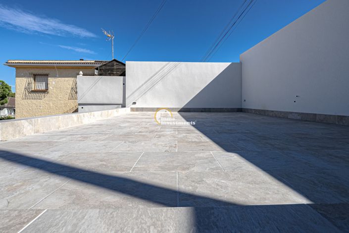 Image No.3-3 Bed Villa for sale