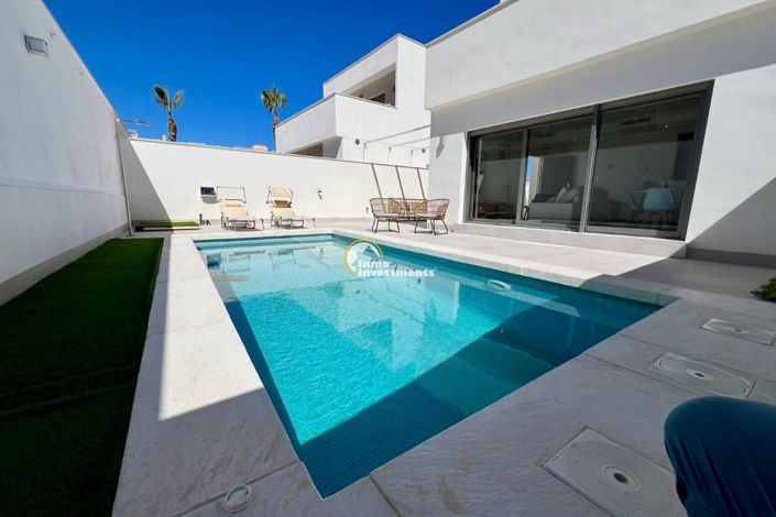 Image No.3-3 Bed Villa for sale