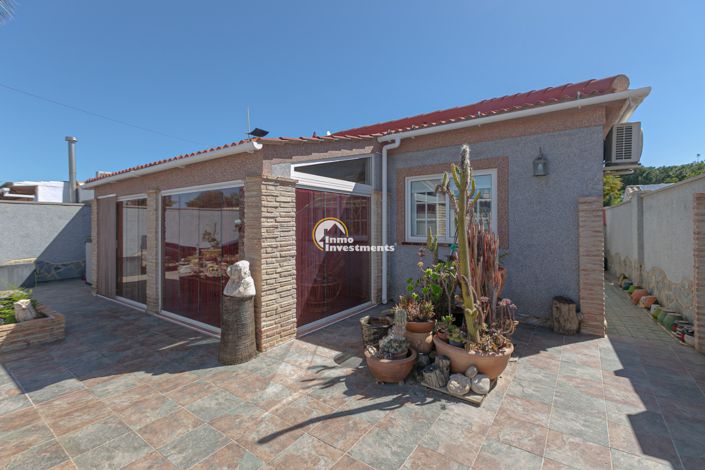 Image No.2-4 Bed Villa for sale
