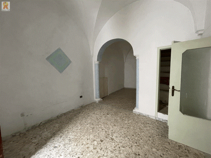Image No.16-3 Bed Townhouse for sale