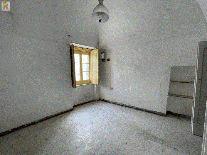Image No.35-3 Bed Townhouse for sale
