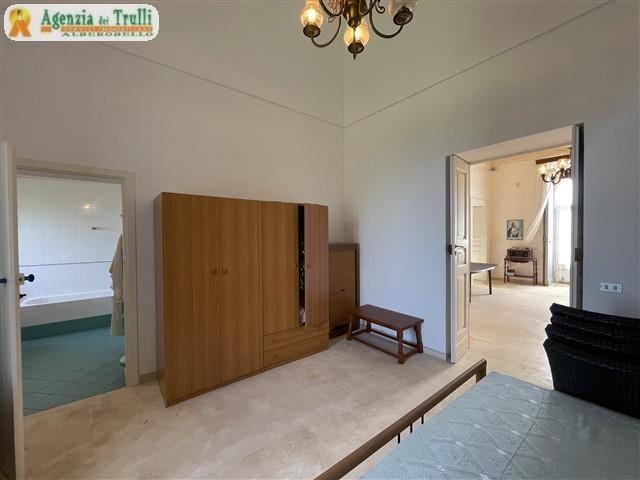 Image No.48-4 Bed Farmhouse for sale