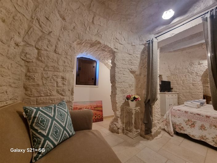 Image No.10-2 Bed Villa for sale