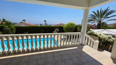 Detached Villa For Sale  in  Peyia - Sea Caves