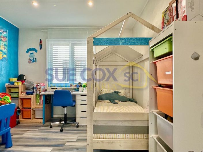 Image No.19-4 Bed Duplex for sale