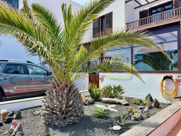 Image No.2-Duplex de 3 chambres à vendre à Costa Teguise