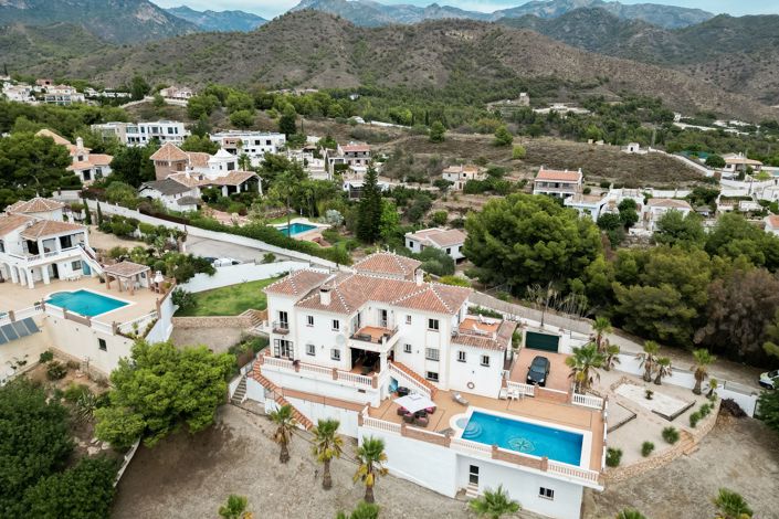 Image No.3-Villa de 5 chambres à vendre à Frigiliana
