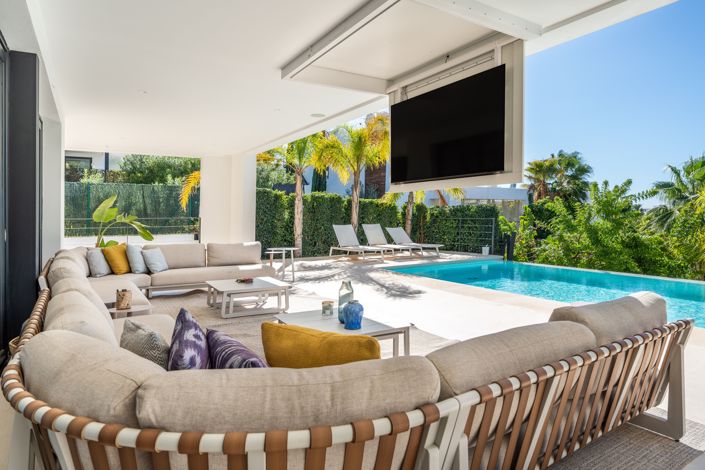 Image No.2-Villa de 6 chambres à vendre à Marbella