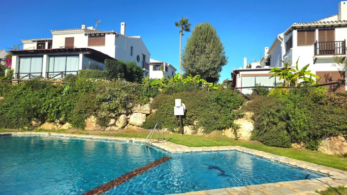 Image No.9-2 Bed House for sale