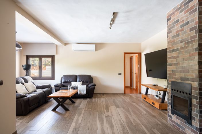Image No.8-3 Bed Villa for sale