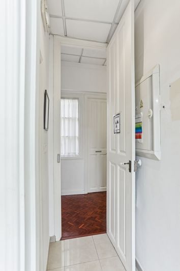 Image No.21-6 Bed Apartment for sale