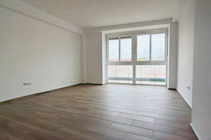 Image No.4-3 Bed Apartment for sale
