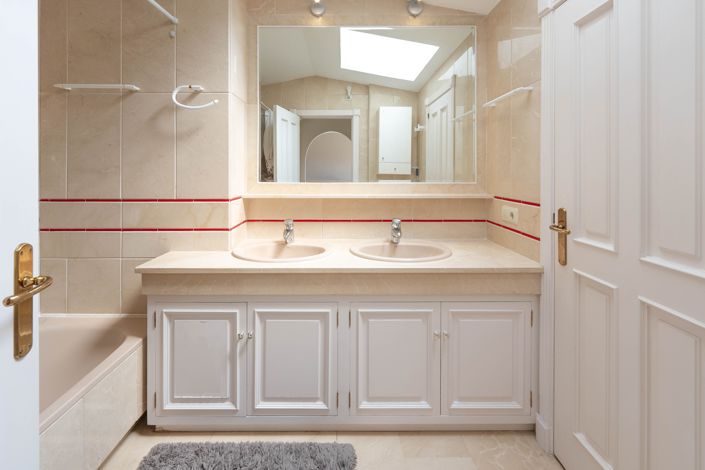 Image No.21-3 Bed Penthouse for sale