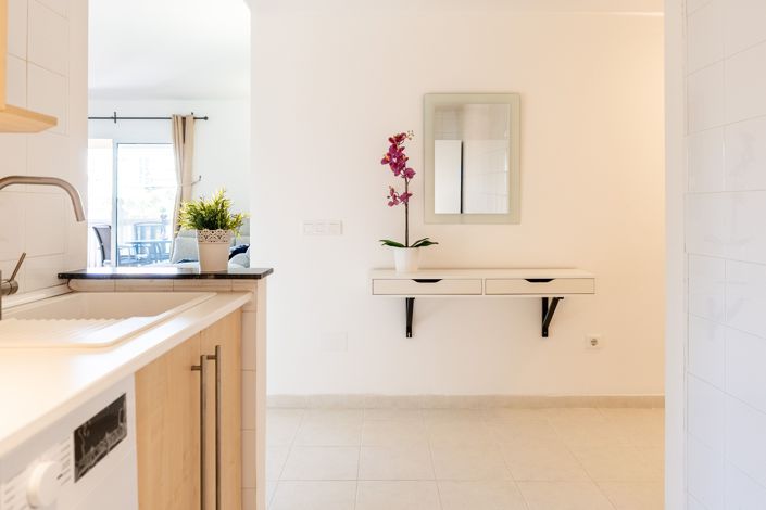 Image No.10-2 Bed Apartment for sale